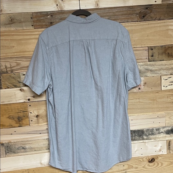 American Eagle Outfitters size XLT Light Gray Short Sleeve Button Down Shirt - Picture 9 of 9